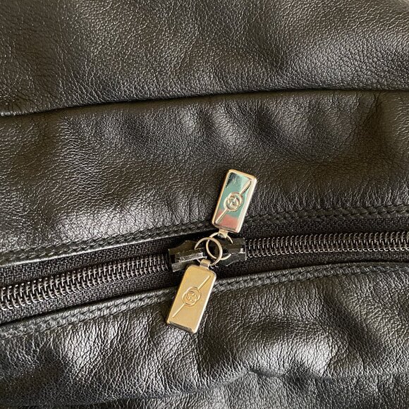 Gucci Genuine Leather HOBO Shoulder Bag - Picture 3 of 10